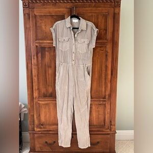 Bella Dahl | Green Jumpsuit with Pockets | Size S| Great Condition | no Belt